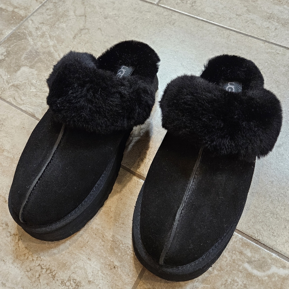 UGG slip on - Picture 3 of 7